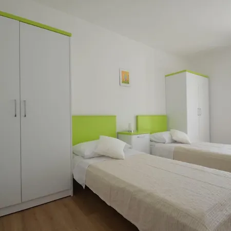 Holiday House Barba Pere *