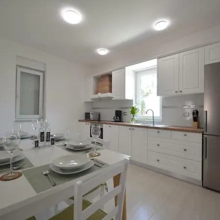 Hébergement de vacances Holiday House Barba Pere Privlaka (Zadar)