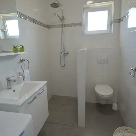 Holiday House Barba Pere Ferienhaus Privlaka (Zadar)